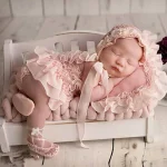 kf-Hf634e89f395249e0a87300a1da87b73eY-0-2-Yrs-Baby-Photo-Clothing-Sets-Newborn-Girl-Lace-Princess-Dresses-Hat-Headband-Pillow-Outfits-1